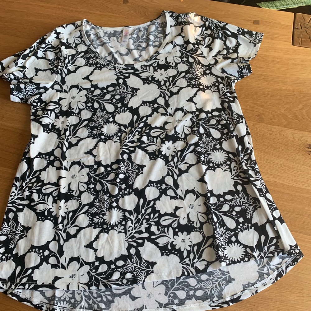 Lularoe classic tee XL